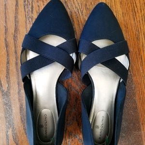 Bandolino black flats